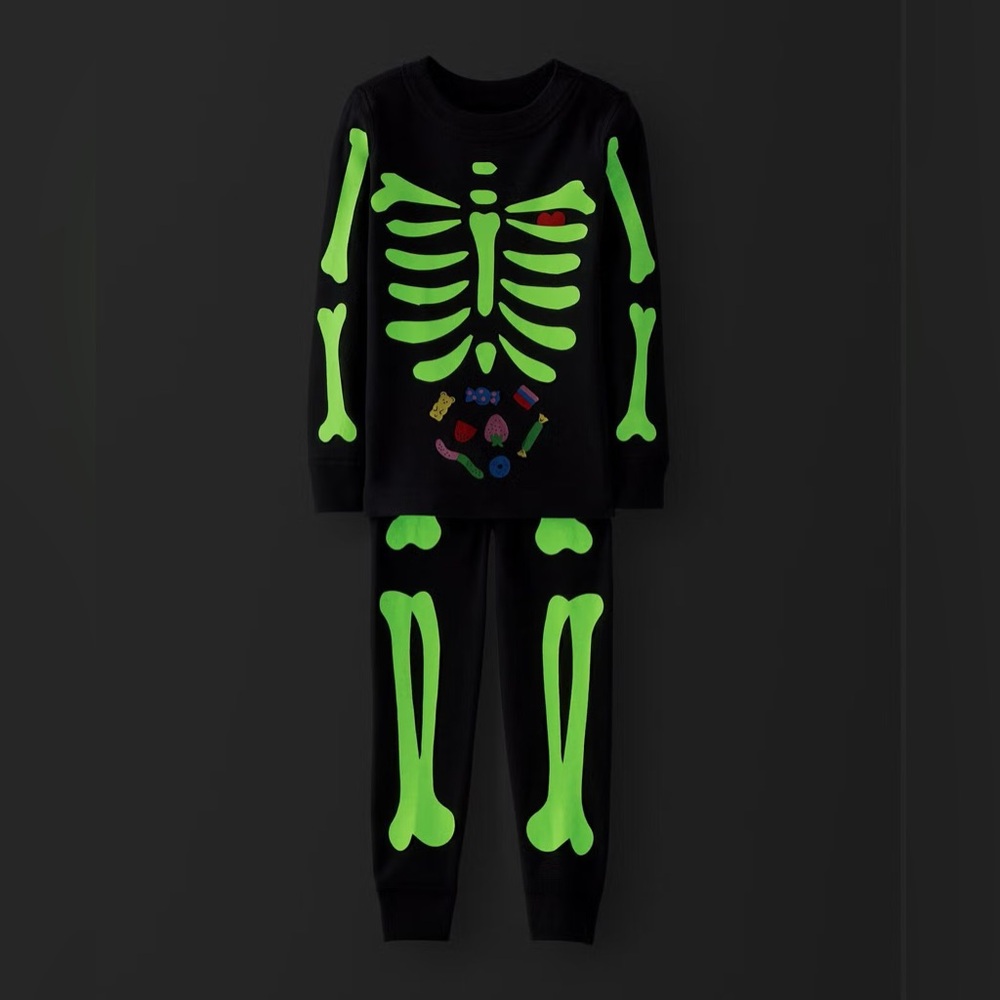 Halloween Glow-in-the-Dark HannaJams™ Pajama Set - Picture 5 of 5